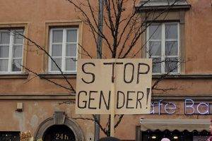 Antigender-Schild auf einer Demonstration (2014) // (cc) Lukas Plewnia / Polen Heute [CC BY-SA 2.0] / Flickr